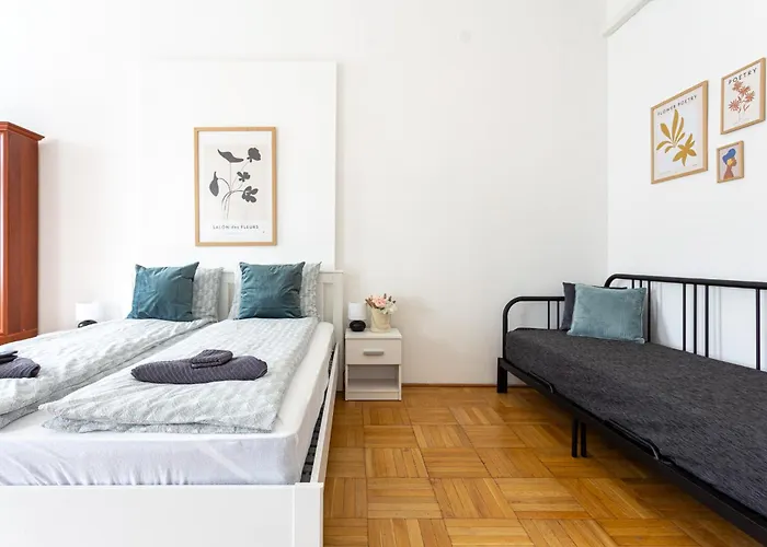 Urania Apartman *