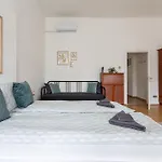 Urania Lägenhet Budapest