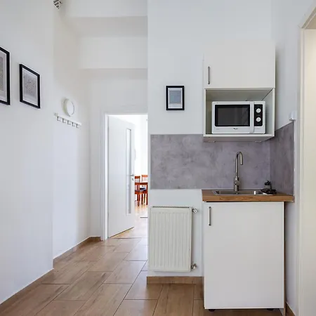 Urania Apartament *