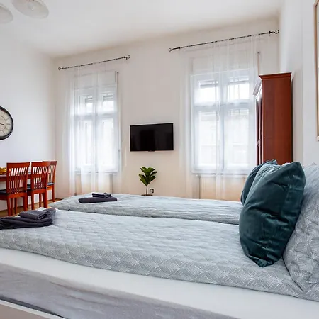 Apartament Urania