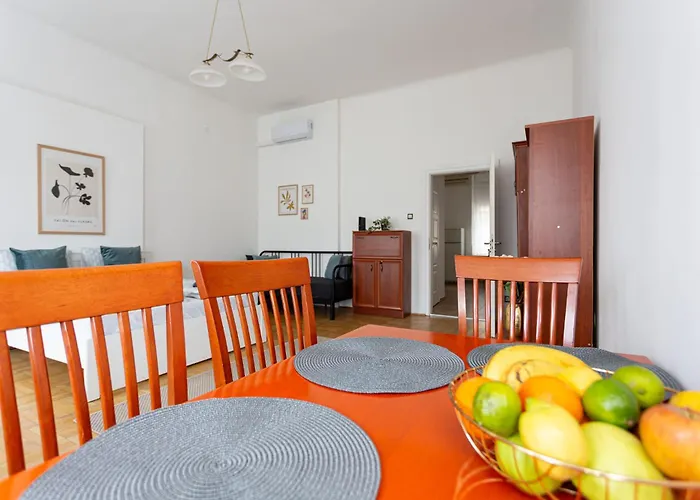 Urania Apartament